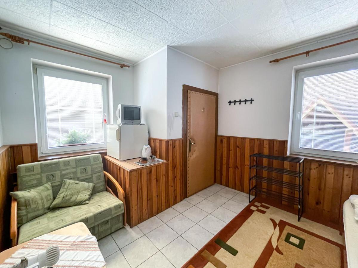 Privat Safi Apartment Liptovsky Mikulas Bagian luar foto
